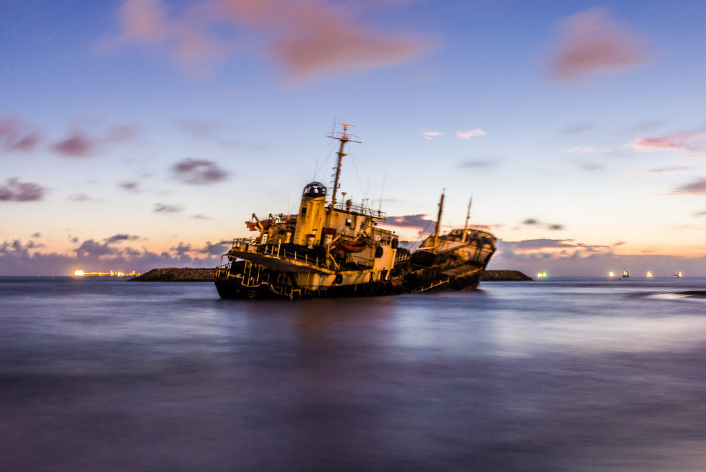 "stranded ship" by speedbug is licensed under CC BY-NC-SA 2.0"